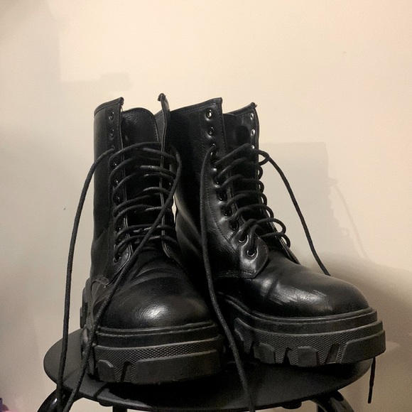 MIA Lace Up Combat Boots - Picture 1 of 2